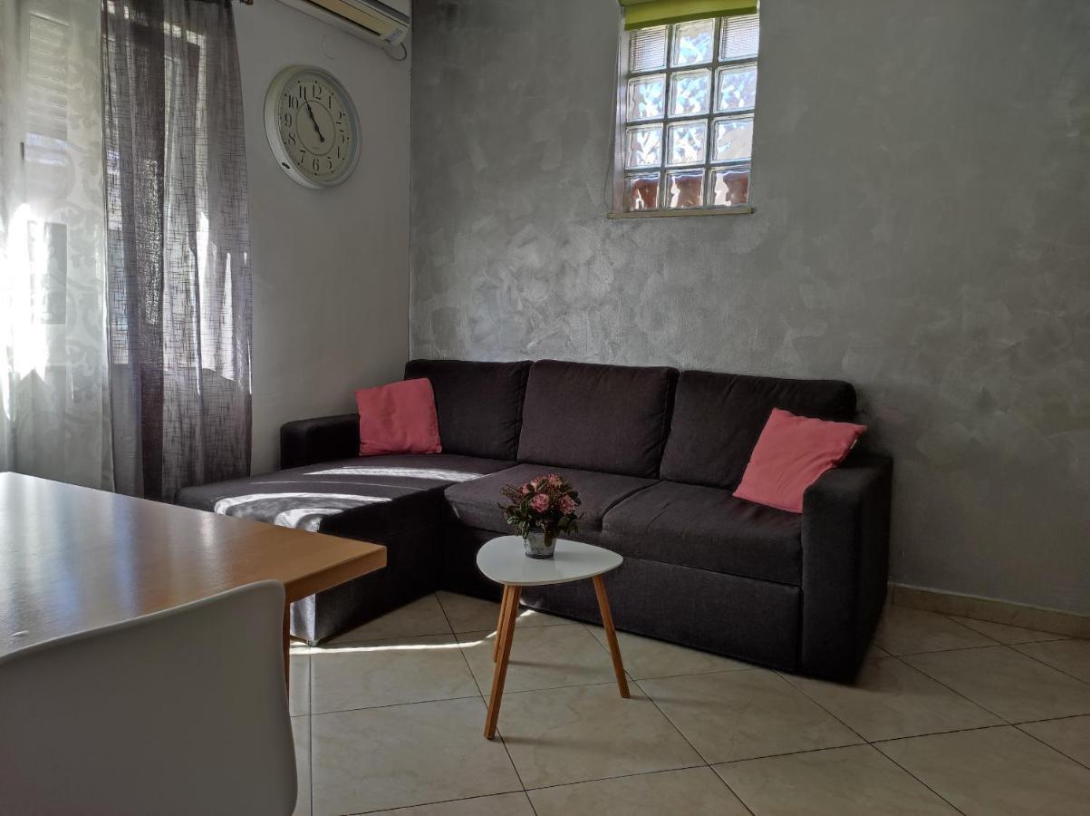 Cozy Apartment In Split In Nice Quiet Neighborhood Bagian luar foto